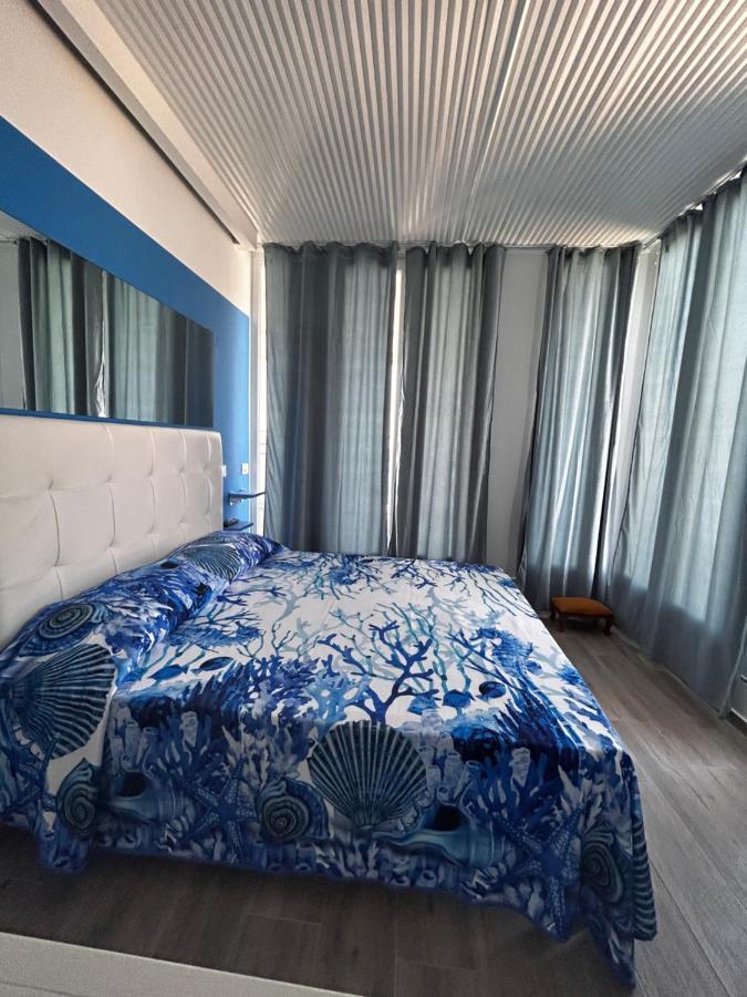 Bed & Breakfast Suite Torre Azzurra B&B - Rooftop Sea View *