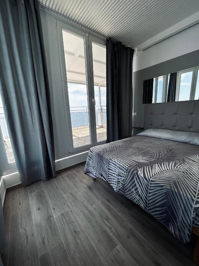 Suite Torre Azzurra B&B - Rooftop Sea View Follonica