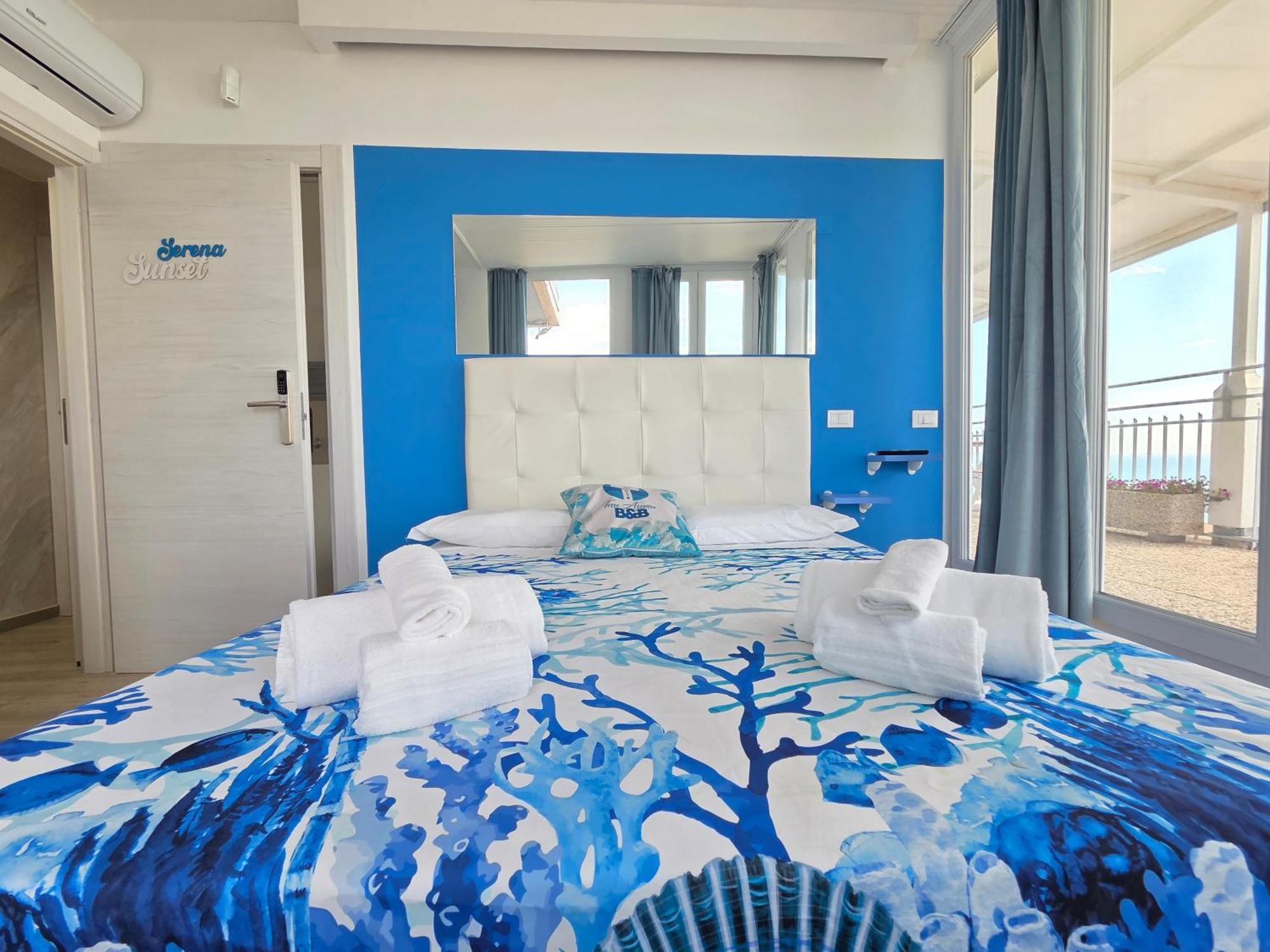 Torre Azzurra - Rooftop Sea View Bed & Breakfast
